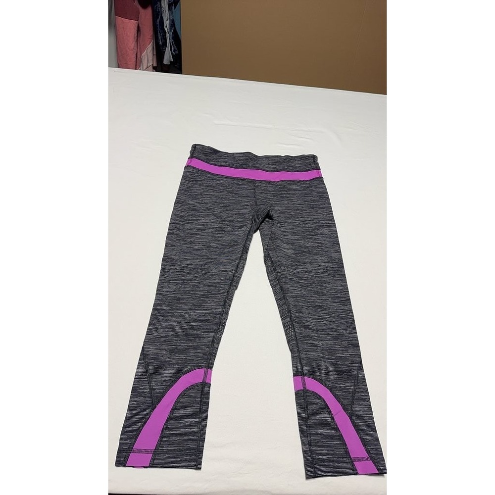 Lululemon Womens Gray Pink Space Dye Athletic Cropped Leggings Size S